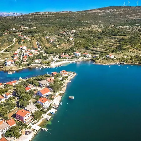 Holiday home Cozy In With Garden Krusevo (Zadar)